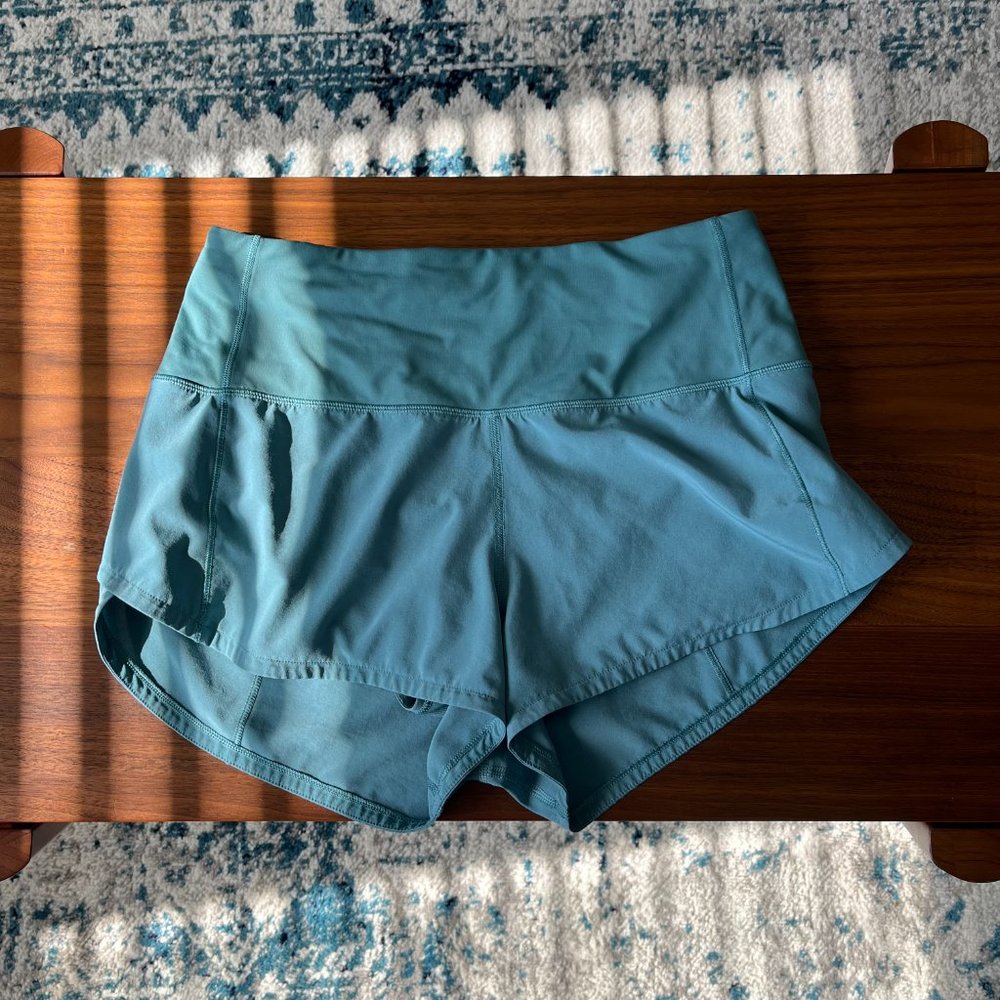 Lululemon High Rise Dusty Green Speed Up Shorts 2.5" Size 4